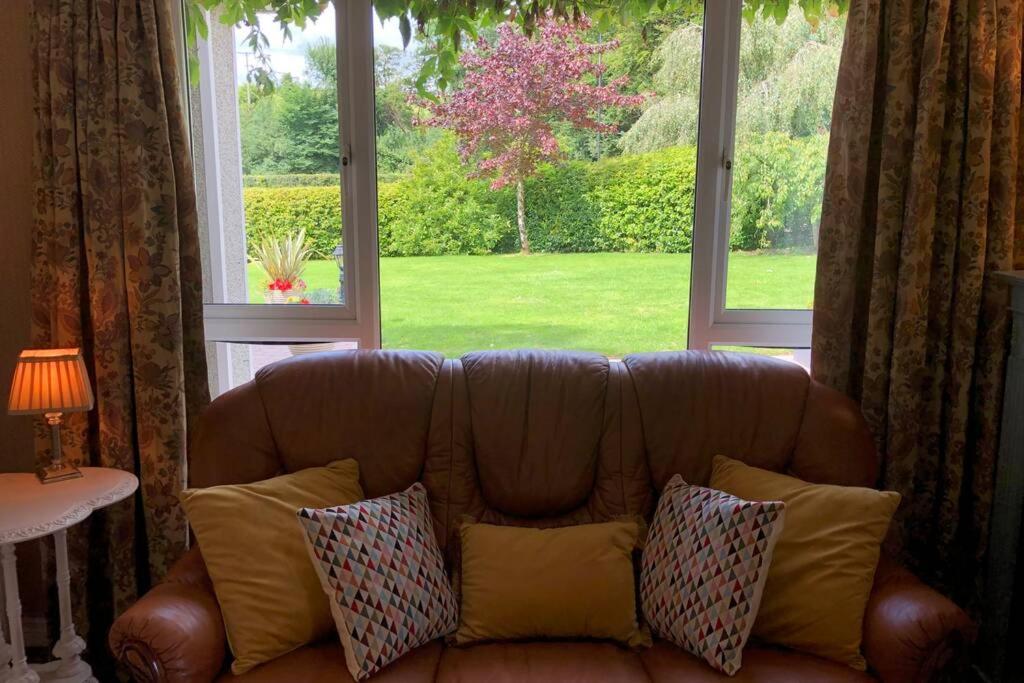 Rhubarb Cottage เอนนิสคิลเลน ภายนอก รูปภาพ