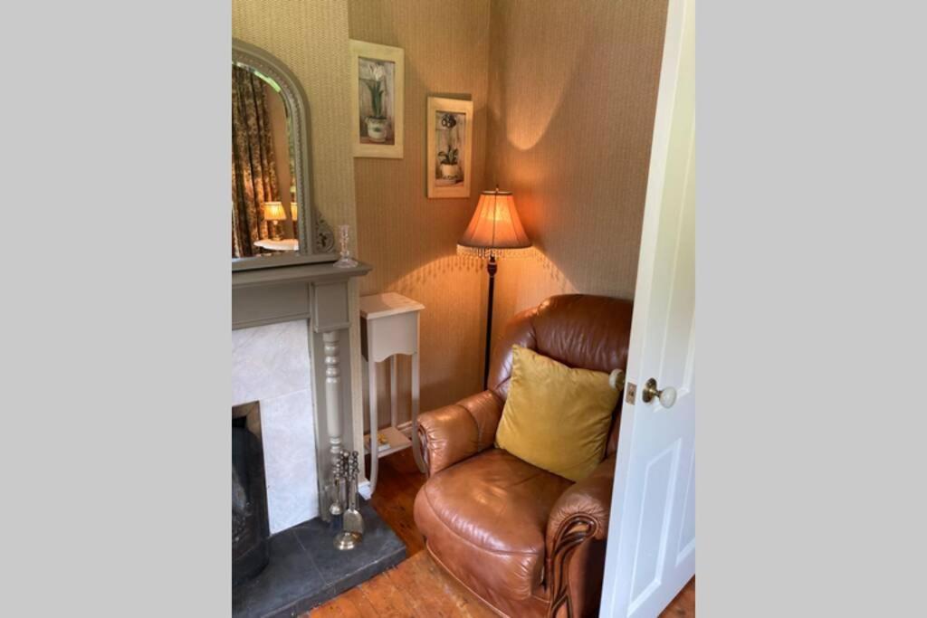 Rhubarb Cottage เอนนิสคิลเลน ภายนอก รูปภาพ